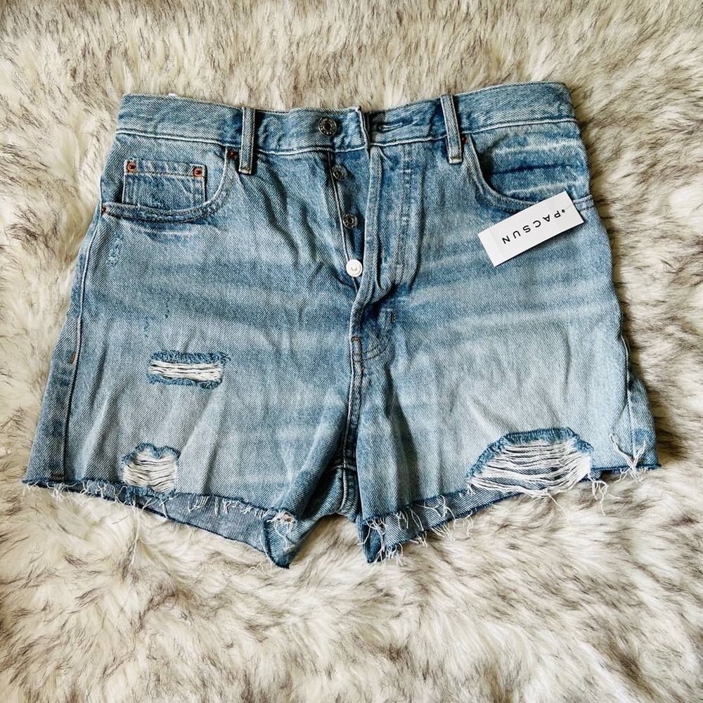 NWT PacSun Ultra High Rise Vintage Distressed Denim Shorts